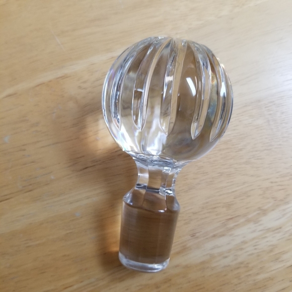 #10037 Vintage Taunton Crystal Engraved Decanter - Picture 8 of 11